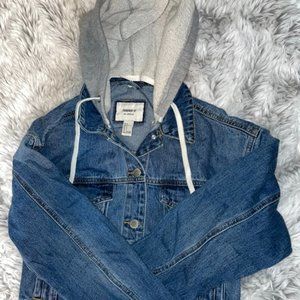 Cropped Jean Jacket with Cloth Hood